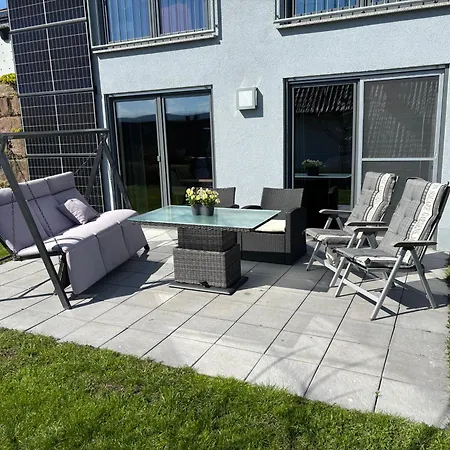 Gemuetliche Mit Sonnenterrasse Apartment *