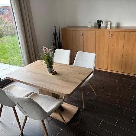 Gemuetliche Mit Sonnenterrasse Apartment *
