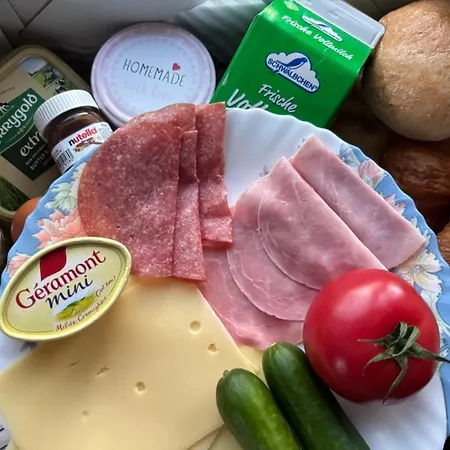 Gemuetliche Mit Sonnenterrasse Schlitz