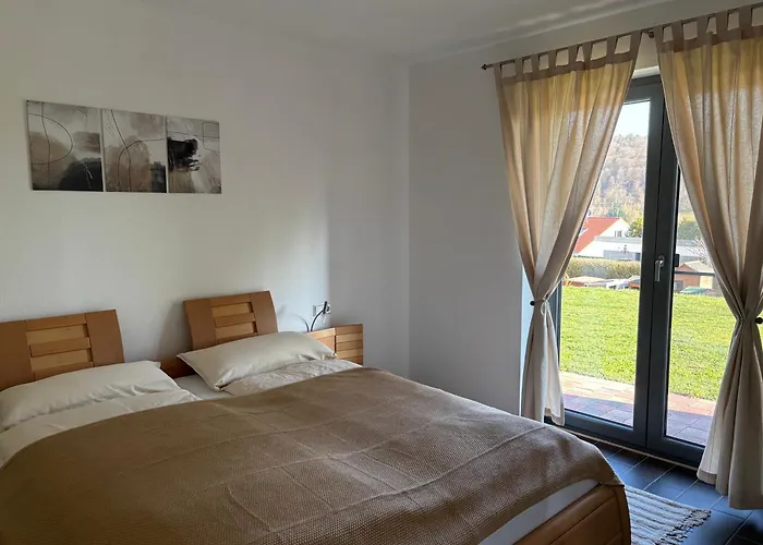 Gemuetliche Mit Sonnenterrasse