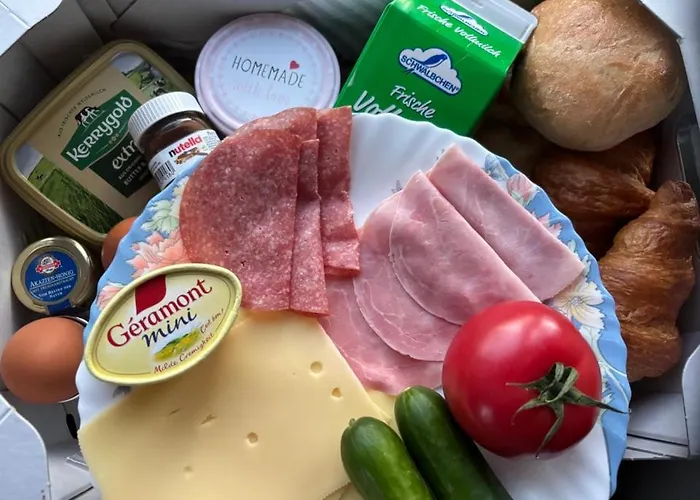 Gemuetliche Mit Sonnenterrasse Schlitz